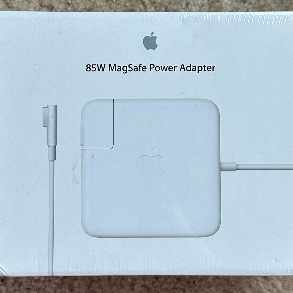 Apple 85W MagSafe Power Adapter White